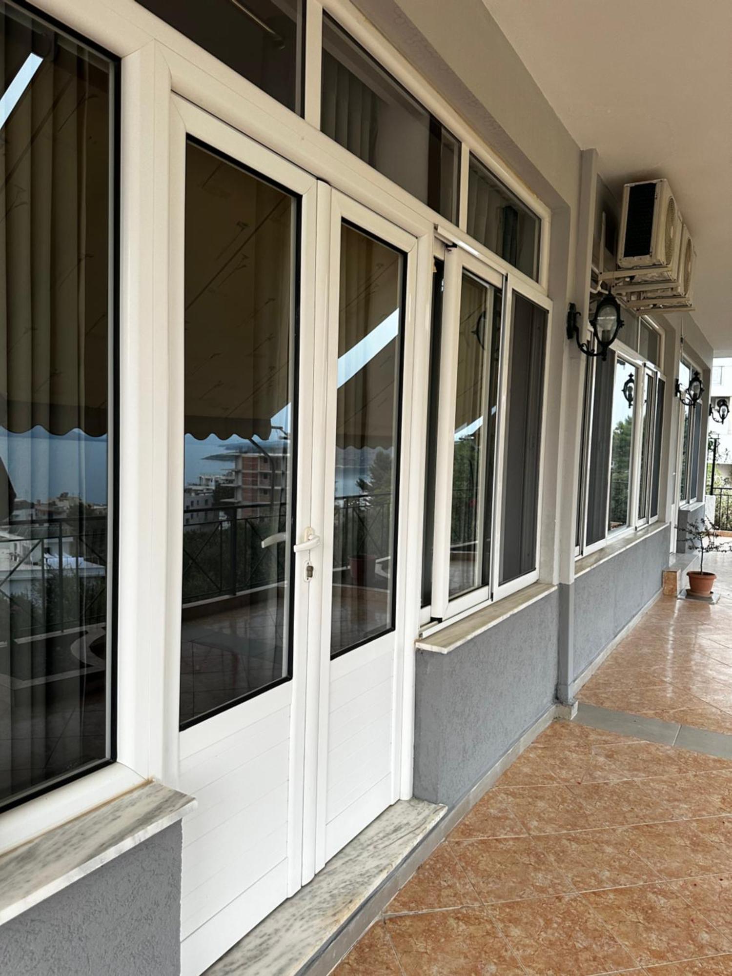 Ylli'S Apartments Sarande Exterior photo