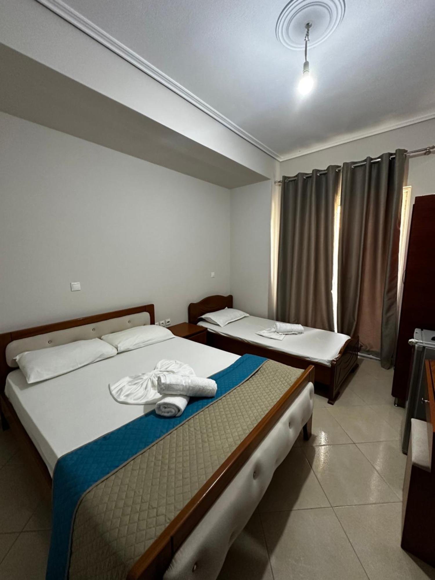 Ylli'S Apartments Sarande Exterior photo
