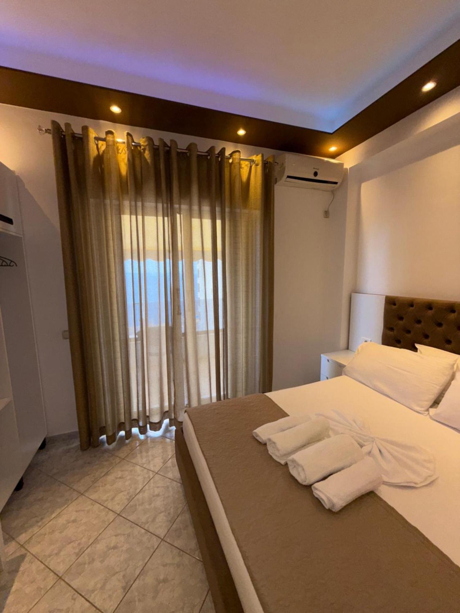 Ylli'S Apartments Sarande Exterior photo